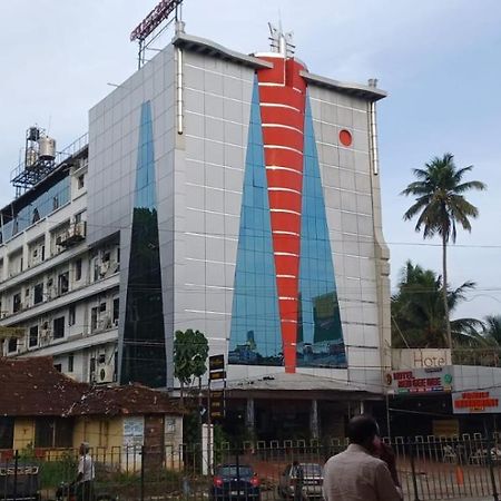 Gee Bee Palace Angamaly Eksteriør billede
