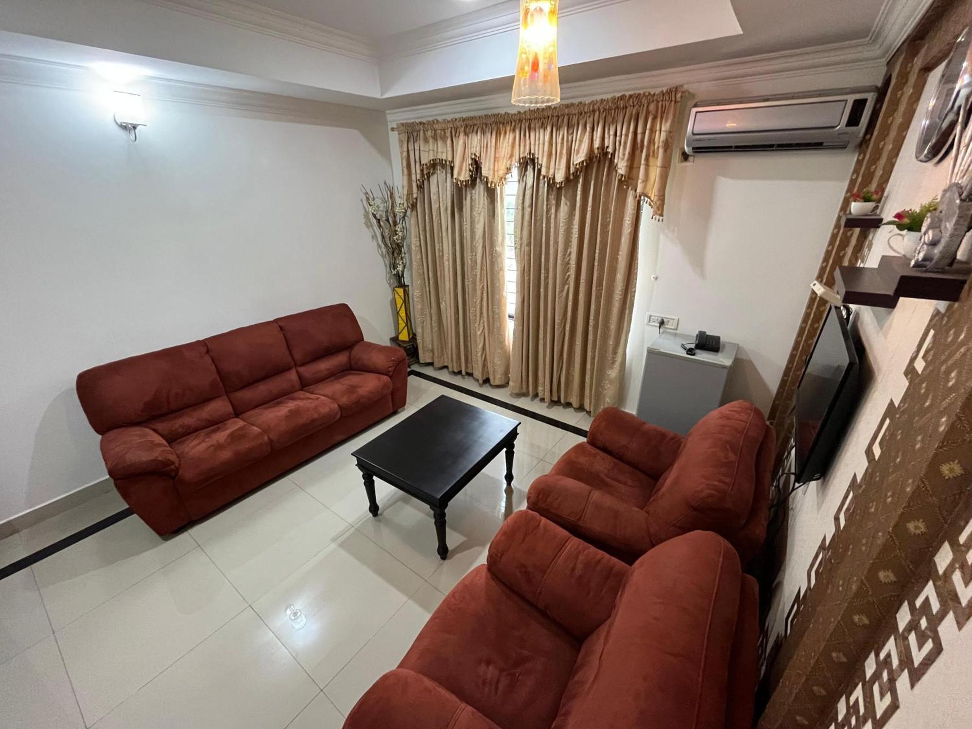 Gee Bee Palace Angamaly Eksteriør billede