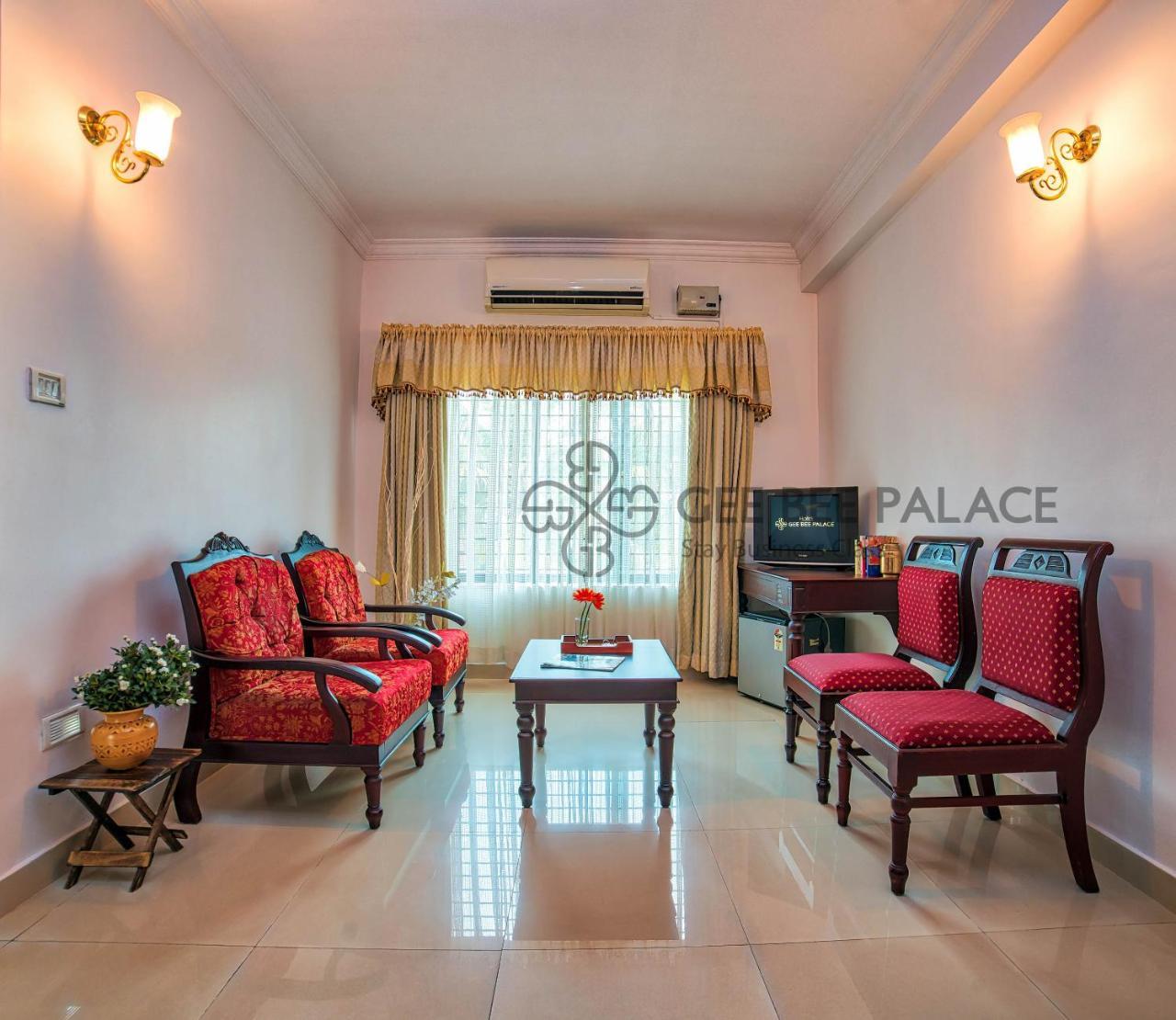Gee Bee Palace Angamaly Eksteriør billede