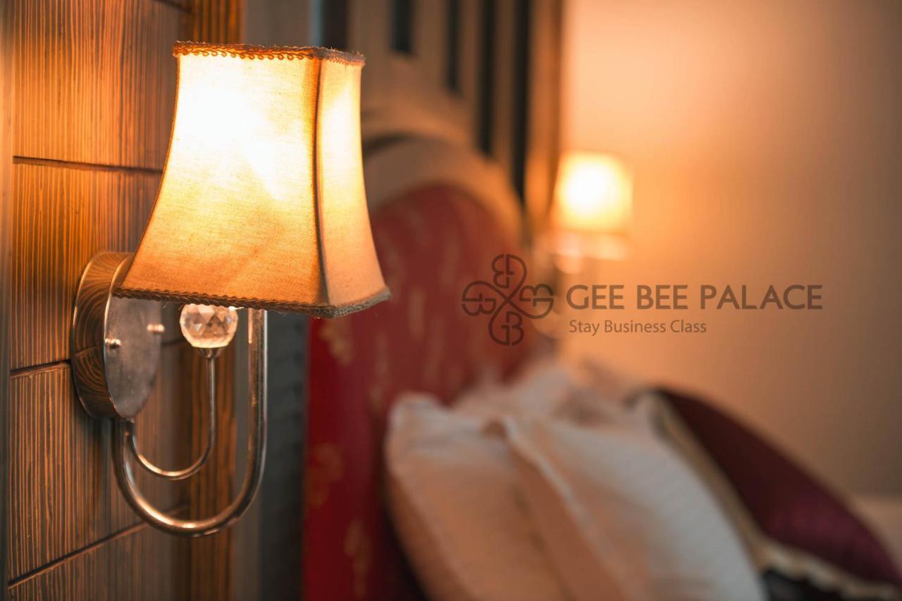 Gee Bee Palace Angamaly Eksteriør billede